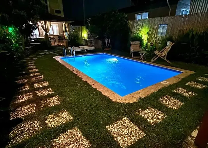 Villa Luxury Pool Close To Airport And *