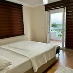 Luxury Pool Close To Airport And Villa *