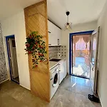 Luxury Pool Close To Airport And * دالامان