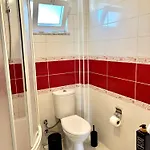 Villa Luxury Pool Close To Airport And